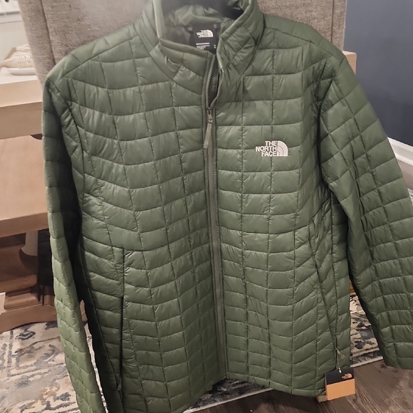The North Face Men's Green Jacket - Picture 1 of 5